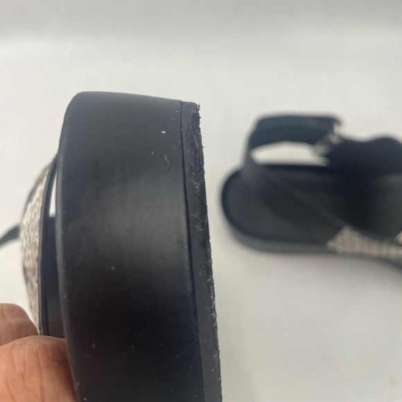 VINCE "Marett" Snake-Embossed Platform Sandals SZ 7 - Picture 12 of 14